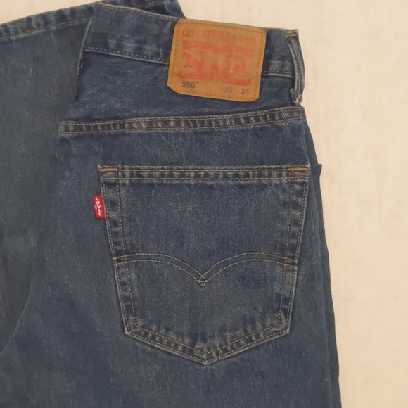 Levi's Other - Levi's 550